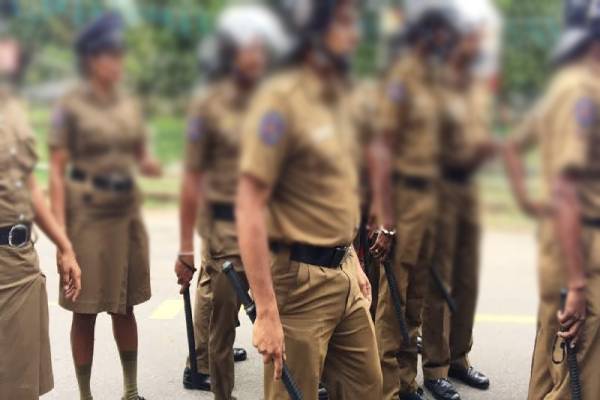 யாழில் மதுபோதையில் பயணிகளுடன் பேருந்தை செலுத்திய இ.போ.ச சாரதி கைது | Epo Driver Arrested In Manipay