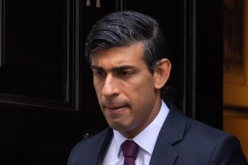 பிரித்தானிய பிரதமர் ரிஷி சுனக் மீது எதிர்க்கட்சி குற்றச்சாட்டு!
