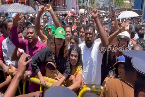 Anura Go Home என்று கொழும்பில் ரணில் ஆதரவாளர்கள் எதிர்ப்பு.. | Ranil Wickremesinghe Arrested Colombo Protest