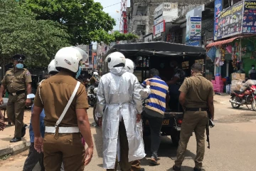 கை நீட்டியதால்  அதிரடியாக கைது செய்யப்பட்ட PHI அதிகாரி!