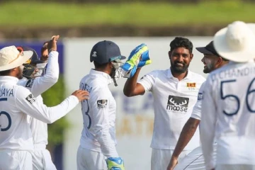 இலங்கை கொடுத்த மரண அடி! பிரபத் ஜெயசூர்யா சுழலில் சிக்கி பாலோஆன் ஆகிய அயர்லாந்து