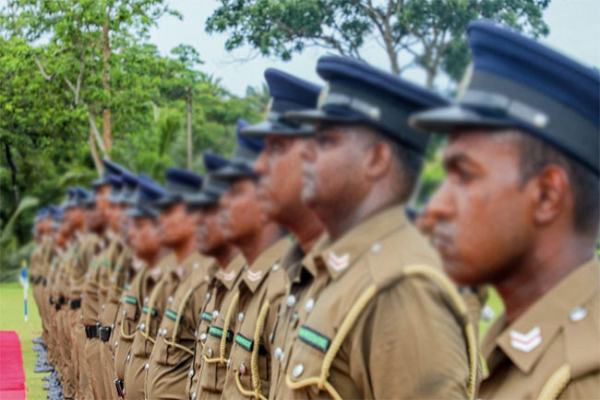 58 காவல்துறை அதிகாரிகள் வீட்டிற்கு அனுப்பப்பட்டனர் | 58 Police Officers Have Been Suspended