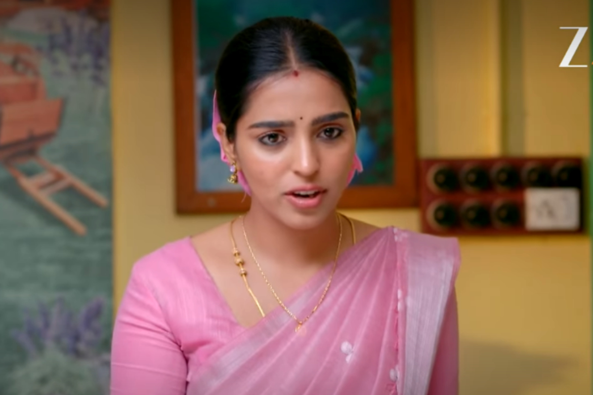 ஸ்டோர் ரூமில் கிடைத்த போட்டோ... மீனாட்சியின் சந்தேகத்திற்கு கிடைக்குமா விடை? வாகை சூடவா இன்றைய எபிசோட் அப்டேட்! | Vaagai Sooda Va Serial Today Episode 01 08 2026 ஸ்டோர் ரூமில் கிடைத்த போட்டோ... மீனாட்சியின் சந்தேகத்திற்கு கிடைக்குமா விடை? வாகை சூடவா இன்றைய எபிசோட் அப்டேட்! | Vaagai Sooda Va Serial Today Episode 01 08 2026