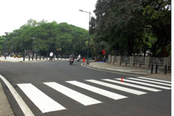 ප්‍රධාන මාර්ගයක සුදු ඉරි වලින් ඇහෙන අමුතුම කතාවක්...මෙතෙක් නෑසූ අමුතුම හෙළිදරව්වක්..