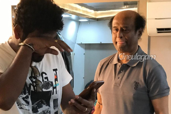 ரஜினியை சந்தித்த போது கண்ணீர் விட்ட விக்னேஷ் சிவன்.. என்ன நடந்தது | Vignesh Shivan Tears While Meeting Superstar