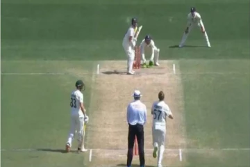 “ஆல் ஏரியாவுலயும் அண்ணே கிங்கு டா” - மைதானத்தில் திடீரென ஸ்பின்னராக மாறி அசத்திய வேகப்பந்து வீச்சாளர்