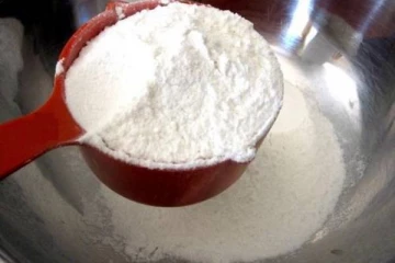 உணவுக்கு பயன்படுத்தும் மாவை நீண்ட காலம் கெடாமல் இருக்க என்ன செய்யவேண்டும்?