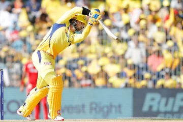 பேட்டிங்கில் மிரட்டி எடுத்த டெவோன் கான்வே - புதிய சாதனை படைத்து அசத்தல்