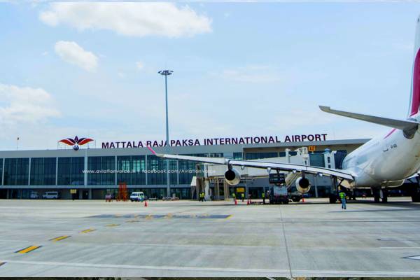 உலகின் வெறுமையான விமான நிலையம் எங்குள்ளது தெரியுமா? வியக்க வைக்கும் பின்னணி! | The World S Emptiest Airport Mria Full History