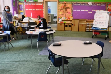 ஒன்ராறியோவில் பள்ளிகள் திறப்பது எப்போது? ஃபோர்டு அரசாங்கம் முக்கிய தகவல்