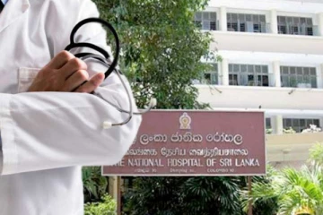 கொழும்பில் இளம் தாதி திடீர் மரணம் - தடுப்பூசி செலுத்திக் கொண்டதாக சந்தேகம்