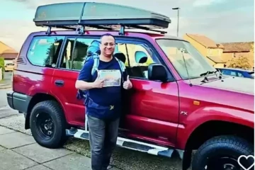 தாயைப் பார்க்க பிரித்தானியாவிலிருந்து இந்தியாவிற்கு காரில் சாகசப் பயணம்