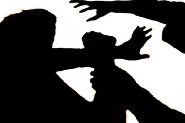 திடிரென புகுந்த 6 பேர்- வீட்டில் தனியாக இருந்த நடிகைக்கு பாலியல் வன்கொடுமை!