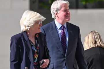 இளவரசி டயானா குடும்பத்துடன் நெருக்கம் காட்டும் ஹரி: சில சுவாரஸ்ய தகவல்கள்