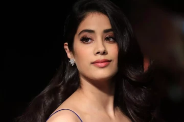 தமிழ் சினிமாவிற்கு வரும் ஸ்ரீதேவி மகள் ஜான்வி கபூர்.. இயக்குநர் யார் தெரியுமா