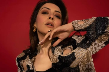 ட்ரெண்டி உடையில் ஹன்சிகா லேட்டஸ்ட் போட்டோஷூட்