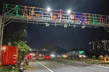 தமிழ்நாட்டில் அறிமுகமான தானியங்கி சுங்கச்சாவடி - வாகனங்கள் நிற்க வேண்டியதில்லை