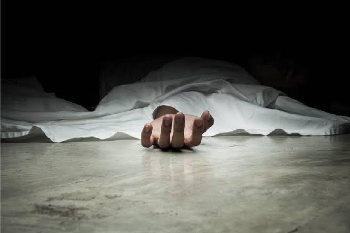 மோட்டார் சைக்கிள் தீப்பற்றி எரிந்ததில் இளைஞர் உயிரிழப்பு | Youth Dies After Motorcycle Catches Fire