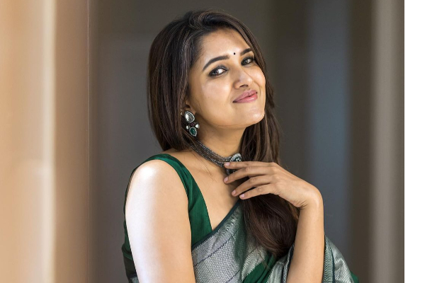 அந்த நடிகருடன் ரகசிய காதலில் குடும்பம் நடத்துறேனா!! உண்மையை உடைத்த சின்னத்திரை நயன்தாரா.. | Vani Bhojan Openup Love Wth Jai Rumours Miral