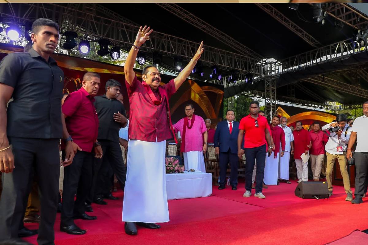 ராஜபக்ச குடும்பத்துக்கு பயந்து நேபாளத்தில் அகதியாக கஷ்டப்படும் கட்சித் தலைவர்! தனக்கு நேர்ந்த கொடுமைகளை பகிரங்கப்படுத்தினார்... | Mahinda Rajapaksa Chandrika Kumaratunga ராஜபக்ச குடும்பத்துக்கு பயந்து நேபாளத்தில் அகதியாக கஷ்டப்படும் கட்சித் தலைவர்! தனக்கு நேர்ந்த கொடுமைகளை பகிரங்கப்படுத்தினார்... | Mahinda Rajapaksa Chandrika Kumaratunga