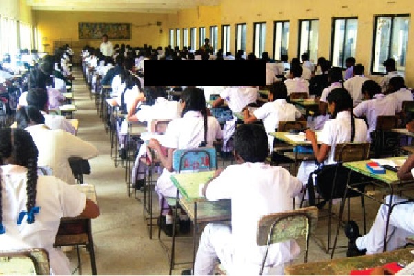யாழ்.நோக்கி வந்த பேருந்தில் மாணவனை தாக்கிய நடத்துனர் | Conductor Assaulted Student