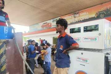 வவுனியா போக்குவரத்து சபையால் பெட்ரோல் விநியோகம்