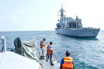 ජපාන යුද නැවක සාමාජිකයෙකු වැඩිදුර ප්‍රතිකාර සඳහා කොළඹට