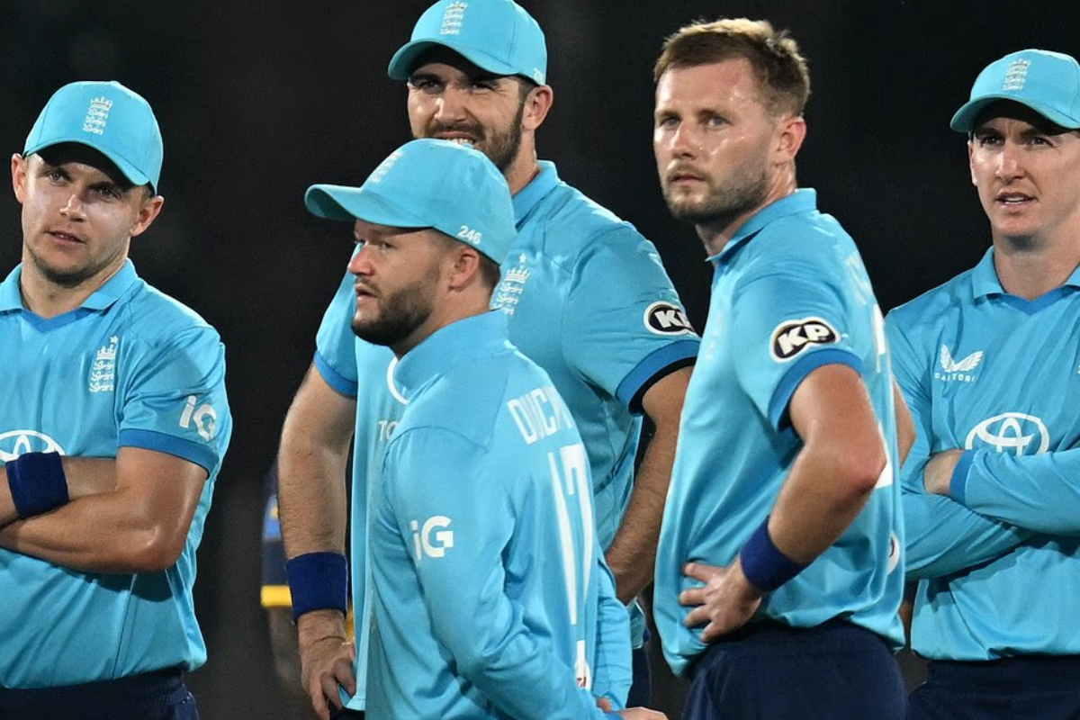 இறுதி லீக் போட்டியில் இலங்கையை வீழ்த்திய இங்கிலாந்து | England Beats Sri Lanka 55 Runs இறுதி லீக் போட்டியில் இலங்கையை வீழ்த்திய இங்கிலாந்து | England Beats Sri Lanka 55 Runs