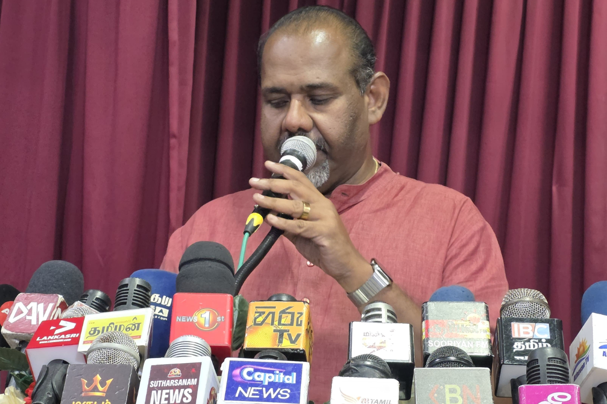 ஒற்றையாட்சி முறைமையால் கேள்விக்குறியாகும் தமிழர்களின் வாழ்க்கை - கஜேந்திரகுமார் குற்றச்சாட்டு | Gajendrakumar S Allegation ஒற்றையாட்சி முறைமையால் கேள்விக்குறியாகும் தமிழர்களின் வாழ்க்கை - கஜேந்திரகுமார் குற்றச்சாட்டு | Gajendrakumar S Allegation