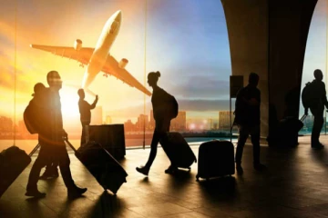 ஒரு லட்சம் இலங்கையர்கள் நாட்டை விட்டு வெளியேற்றம்!