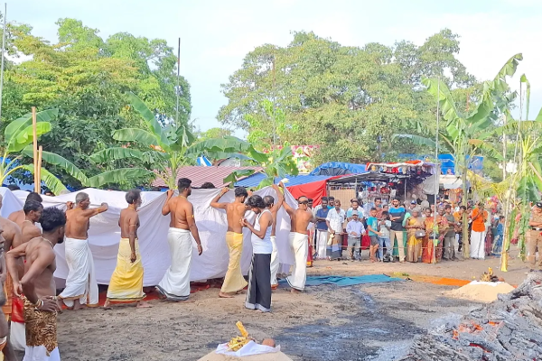 பிரசித்தி பெற்ற பாண்டிருப்பு திரௌபதை அம்மன் ஆலய வருடாந்த தீ மிதிப்பு திருவிழா | Festival Famous Pandiruppu Draupadi Amman Temple