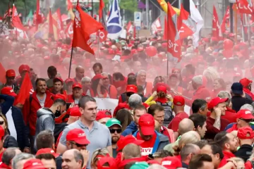 பெல்ஜியத்தில் சுமார் 80,000 ஊழியர்கள் எடுத்த அதிரடி தீர்மானம்