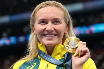 4 முறை ஒலிம்பிக்கில் தங்கம்: 25 வயது அவுஸ்திரேலிய நீச்சல் வீராங்கனை அரியர்னே டிட்மஸ் ஓய்வு
