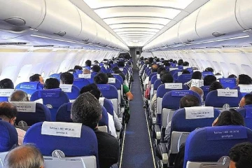 நடு வானில் பெண் பயணிக்கு பாலியல் தொந்தரவு கொடுத்த இந்தியர்!