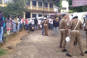 பாடசாலையில் உயிரிழந்த மாணவன்; பெற்றோர் போராட்டம்