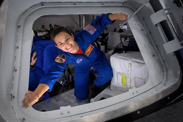 விண்வெளிக்குச் சென்ற முதல் அமெரிக்க பூர்வகுடி பெண்! | First Native American Woman In Space