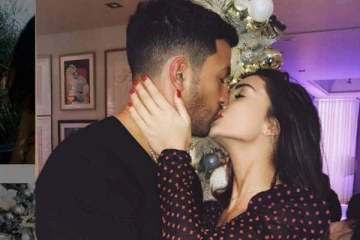 திருமணமாகாமல் குழந்தை பெற்றெடுத்த பிரபல நடிகை: தனது பார்ட்னரைப் பிரிகிறாரா?