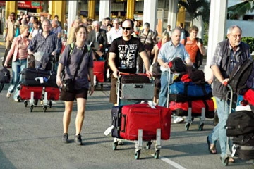 இலங்கைக்கு வருகைத் தந்த சுற்றுலாப் பயணிகளின் எண்ணிக்கை