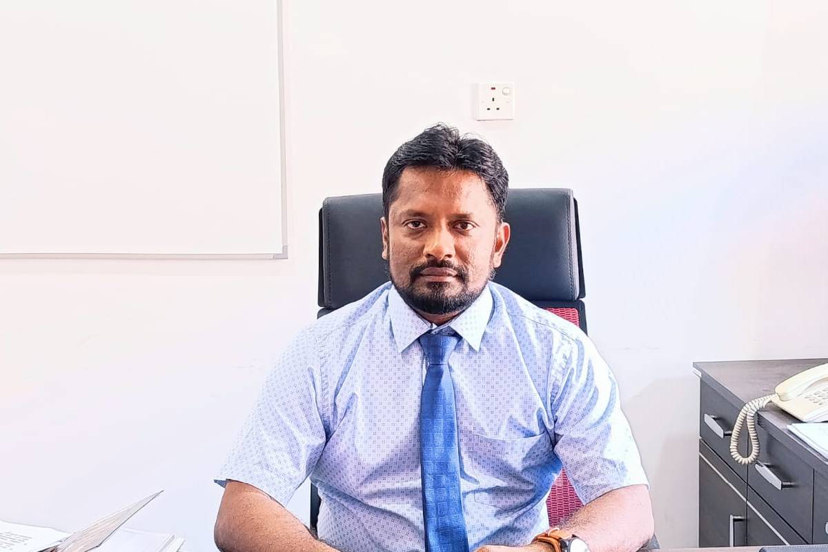 அனுமதியின்றி இயங்கும் 10 பேருந்துகள் அடையாளம்! வடக்கில் விரைவில் சட்ட நடவடிக்கை | Legal Action Be Taken Against Private Bus Drivers