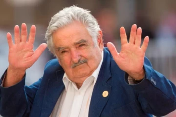 உலகின் ஏழ்மையான ஜனாதிபதி ஜோஸ் முஜிகா உயிரிழப்பு