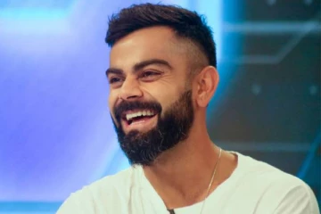 டோனியுடனான நட்புறவு எப்படி? ரசிகர் கேள்விக்கு 2 வார்த்தைகளில் நச் பதில் அளித்த விராட் கோஹ்லி