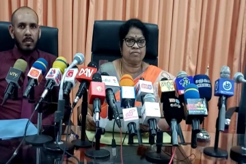 ஊடகவியலாளர்களின் கேள்விகளுக்கு பதிலளிக்காமல் ஊடக சந்திப்பை இரத்து செய்த மட்டக்களப்பு மாவட்ட அரசாங்க அதிபர்