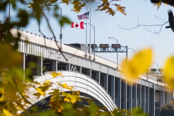 போதைப்பொருள் கடத்தல்: கனடா எல்லைப் பாதுகாப்பு அதிகாரி கைது!