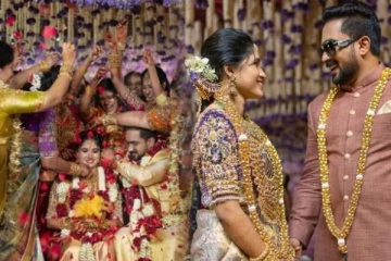 600 சவரன் நகை, ரூ.8 லட்ச புடவை; தமிழகத்தையே அதிர வைத்த வேல ராமமூர்த்தியின் பேத்தி திருமணம்!