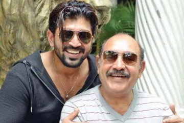 தனது நான்கு சகோதரிகளுடன் நடிகர் அருண் விஜய்.. சமீபத்தில் எடுத்துக்கொண்ட அழகிய புகைப்படம்