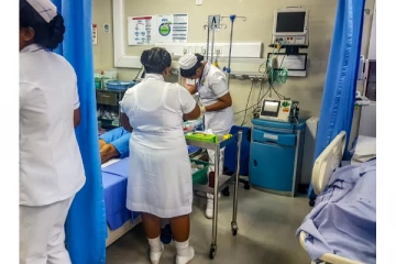 நால்வரை வைத்திசாலைக்கு அனுப்பிய குடை!