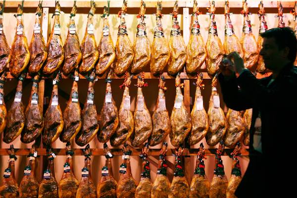 ஐரோப்பிய நாடொன்றில் இருந்து பன்றி இறைச்சிக்கு ஏற்றுமதி தடை: அமைச்சர் விளக்கம் | Spanish Pork Export Blocked