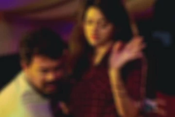 ரகசிய வீடியோ எடுத்து காசு பார்த்த காதலன்!! குடிக்கு அடிமையாகி சீரழிந்த நடிகை..