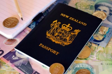 வேலைவாய்ப்பு விசா விதிகளை கடுமையாக்குகிறது நியூசிலாந்து!