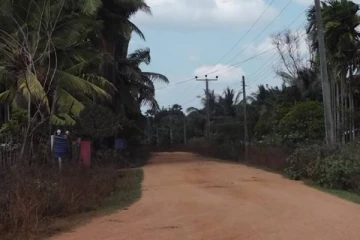 வவுனியாவில் வலியோடு வாழும் ஒரு கிராம மக்களின் கதை!